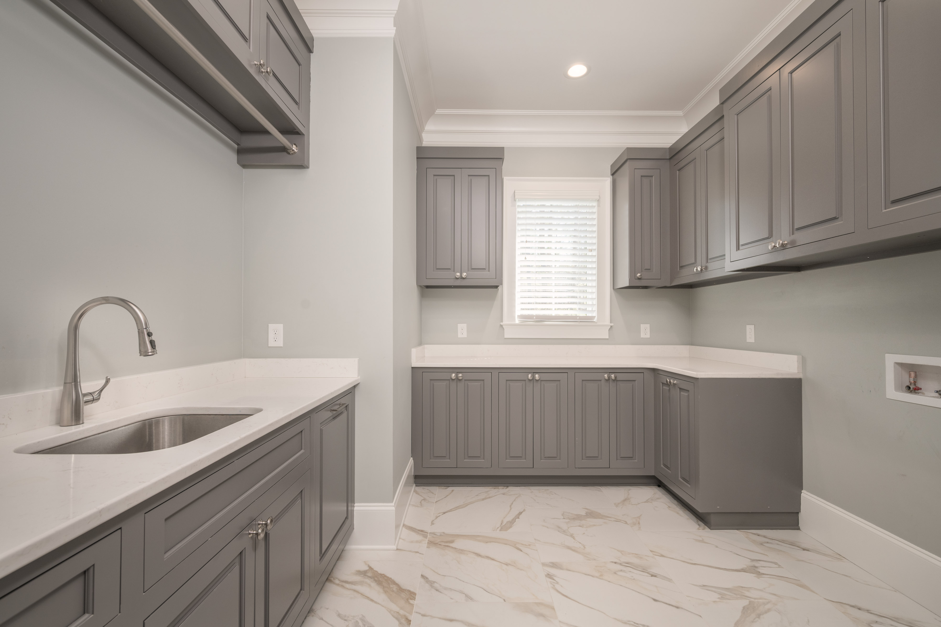 1100 Fox Bend image 38